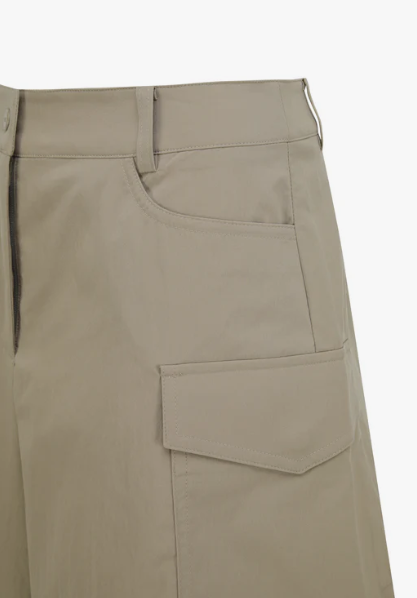 Loose Cargo Shorts | Women